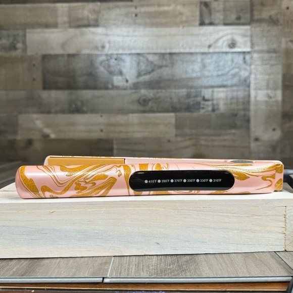 Chi ceramic straightening iron in sweet pink gold swirl 1” - Picture 4 of 8